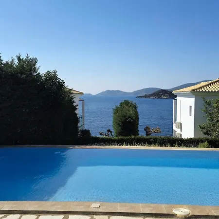 Amarandos Villa *