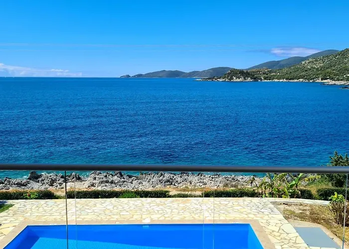Amarandos Villa *