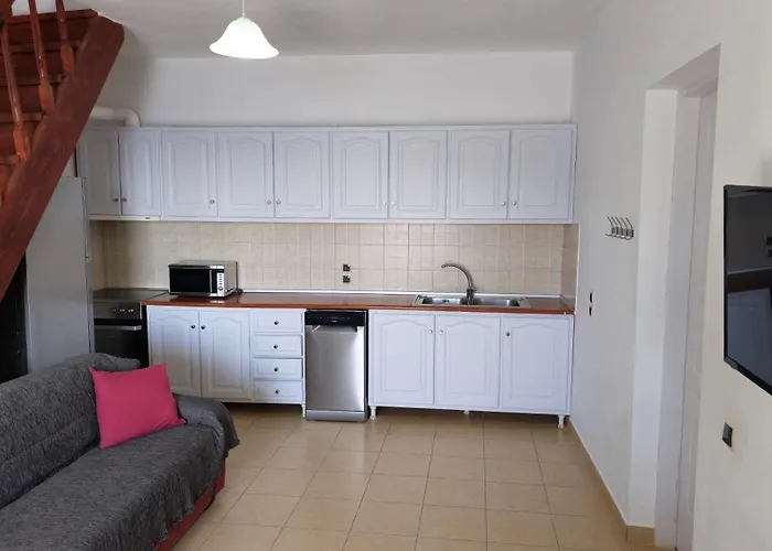 Villa Amarandos